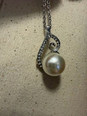 Pearl Drop Necklace